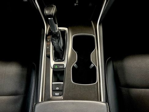 Used 2018 Honda Accord Sport image 33