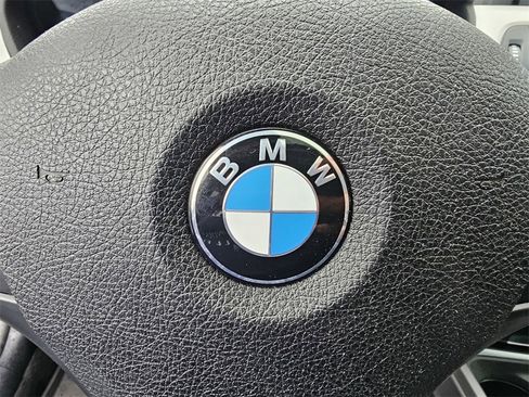 Used 2015 BMW 320i 320i image 22