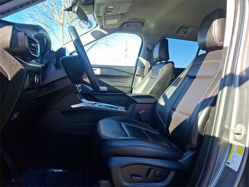 Used 2023 Ford Explorer XLT w/ Equipment Group 202A image 14
