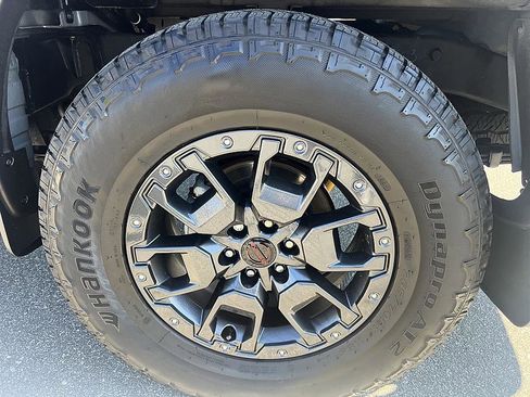 Certified 2024 Nissan Frontier PRO-4X w/ Pro Premium Package image 10