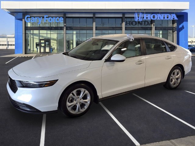 Certified 2025 Honda Accord LX image 4