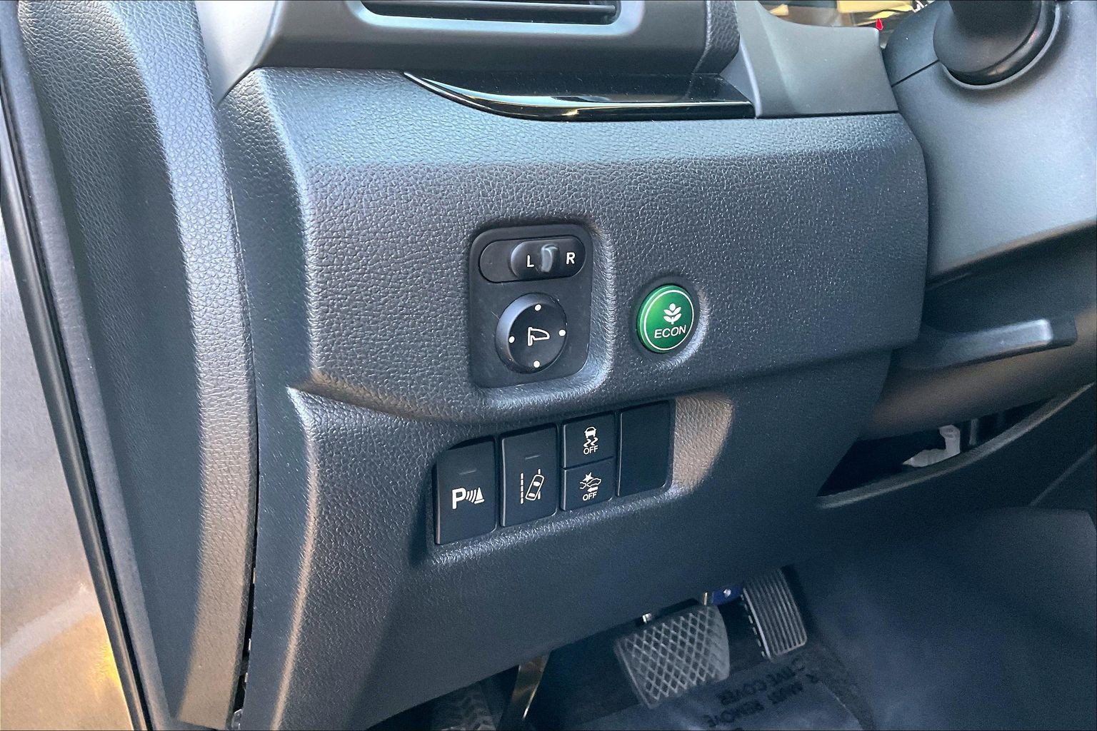 Used 2016 Honda Pilot Elite image 32