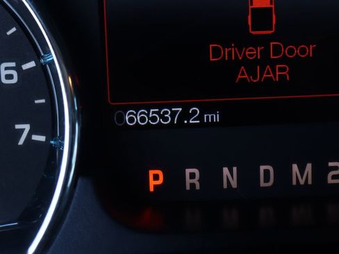 Used 2014 Ford F150 XLT w/ XLT Chrome Package image 26