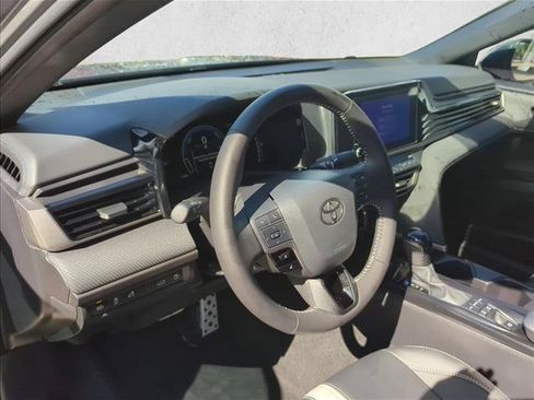 Used 2026 Toyota Camry SE w/ Convenience Package FWD image 12