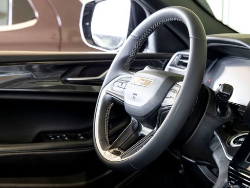 Used 2023 Jeep Grand Cherokee Altitude image 29