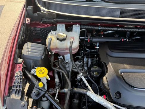 Used 2018 Chrysler Pacifica Touring-L w/ Premium Audio Group image 61