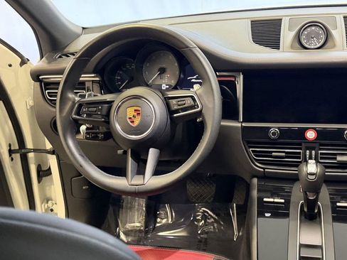 Certified 2023 Porsche Macan S AWD/4WD image 20