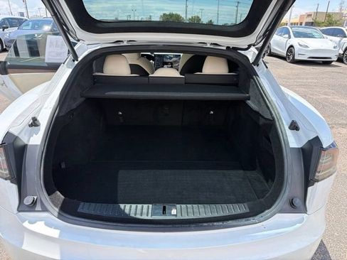 Used 2024 Tesla Model Y Long Range AWD/4WD image 12