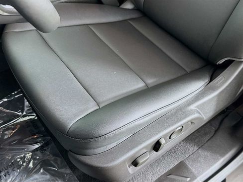 Used 2025 Chevrolet Colorado Trail Boss AWD/4WD image 20