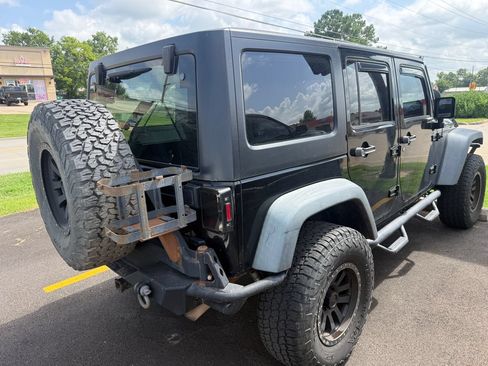Used 2013 Jeep Wrangler Unlimited Sport w/ Connectivity Group AWD/4WD image 11