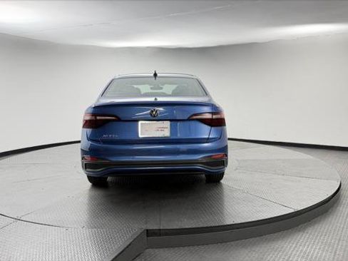 Used 2022 Volkswagen Jetta S FWD image 7