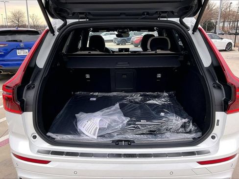 New 2026 Volvo XC60 B5 Plus w/ Protection Package Premier AWD/4WD image 40