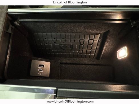 New 2026 Lincoln Navigator Reserve AWD/4WD image 65