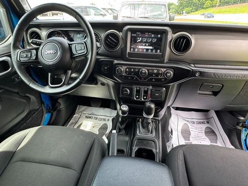 Used 2022 Jeep Wrangler Sport AWD/4WD image 14
