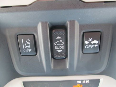 Used 2022 Subaru Forester Premium AWD/4WD image 22