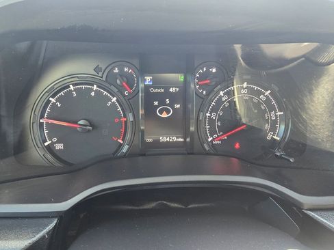 Used 2024 Toyota 4Runner SR5 Premium w/ Moonroof Package image 19