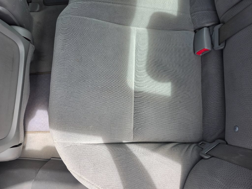 Used 2010 Honda Civic DX-VP image 22