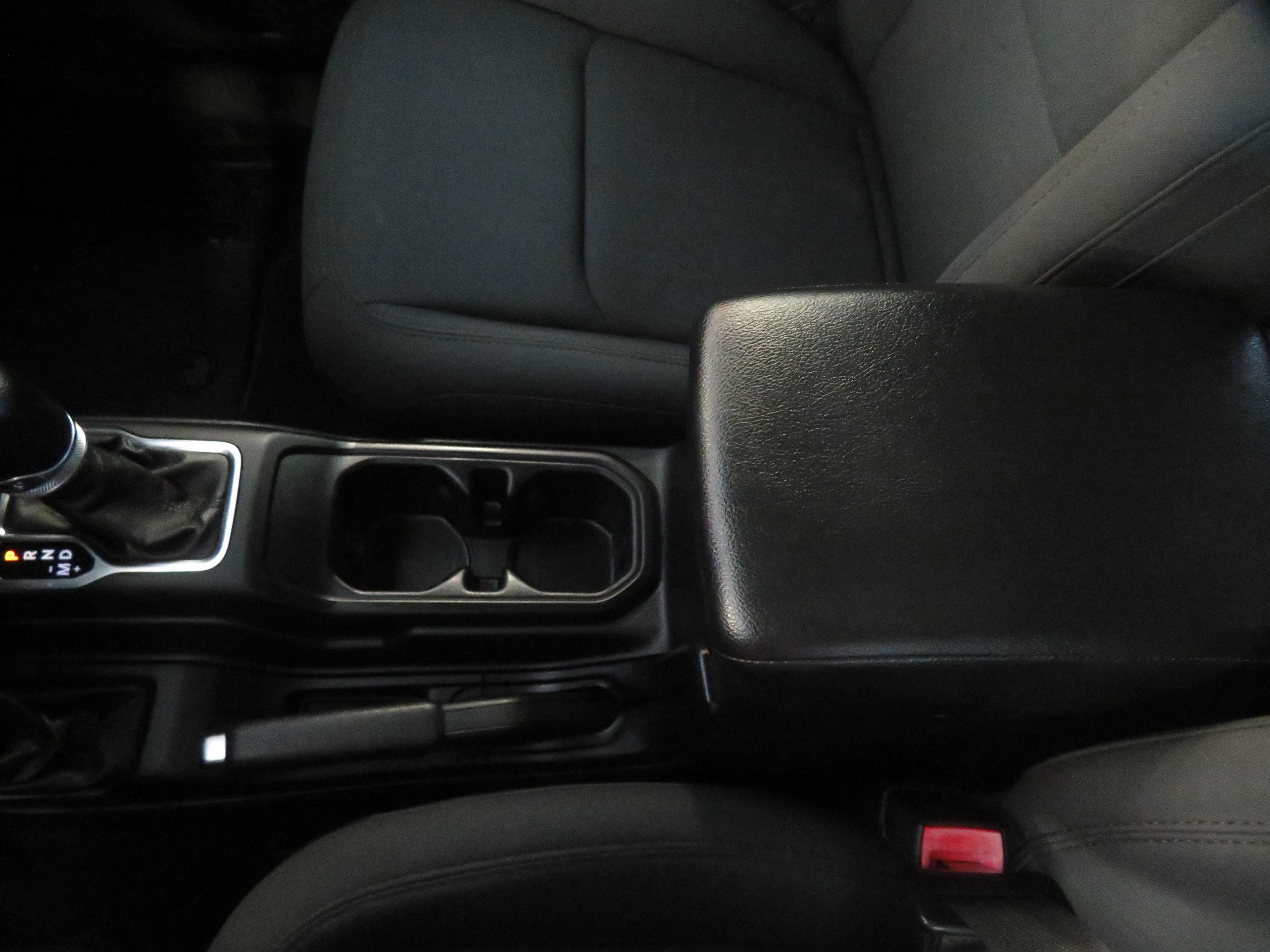 Used 2020 Jeep Wrangler Unlimited Sport AWD/4WD image 41