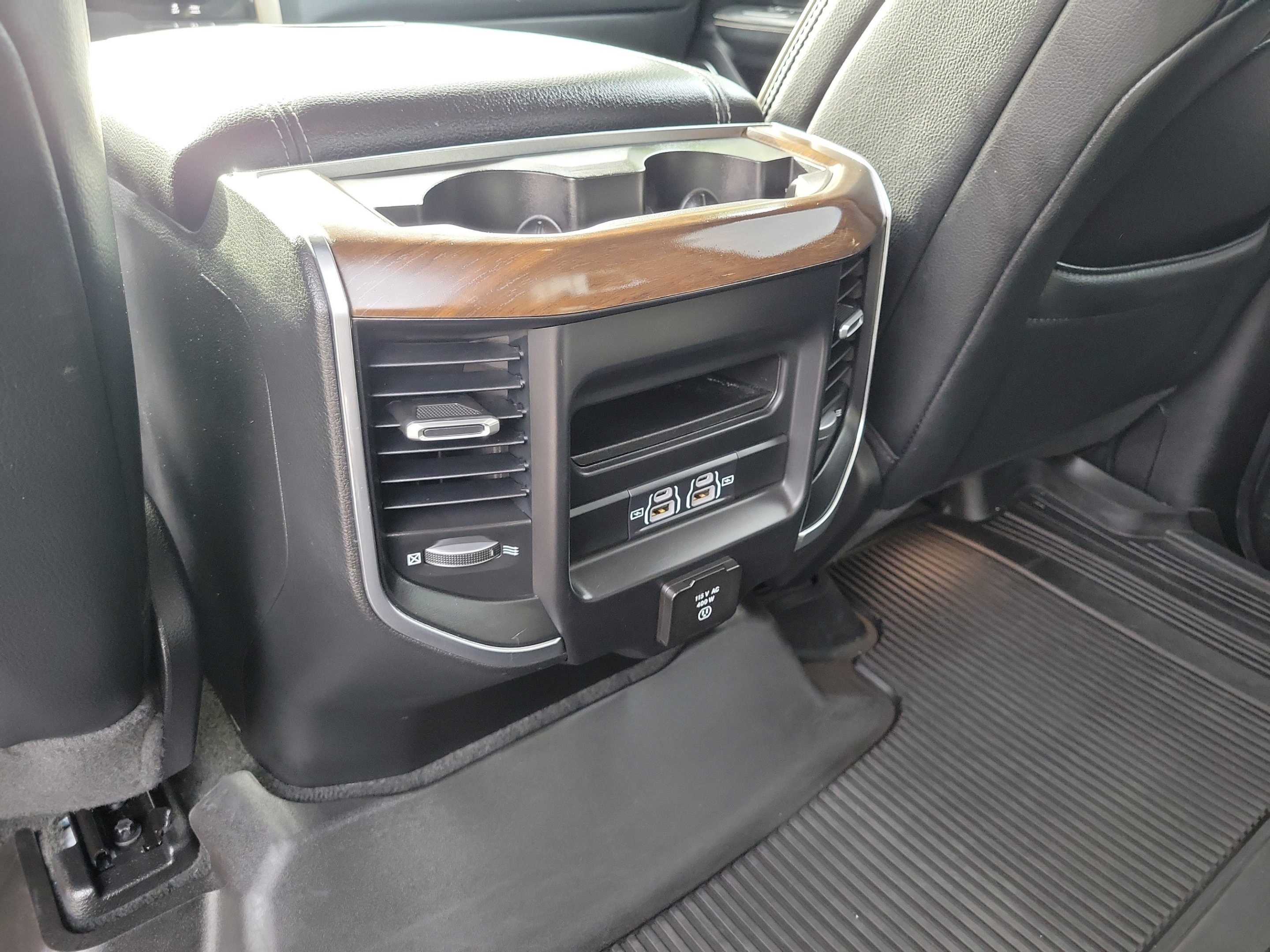 Certified 2022 RAM 1500 Laramie AWD/4WD image 11