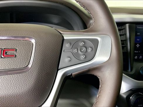 Used 2023 GMC Acadia SLT w/ Preferred Package FWD image 26