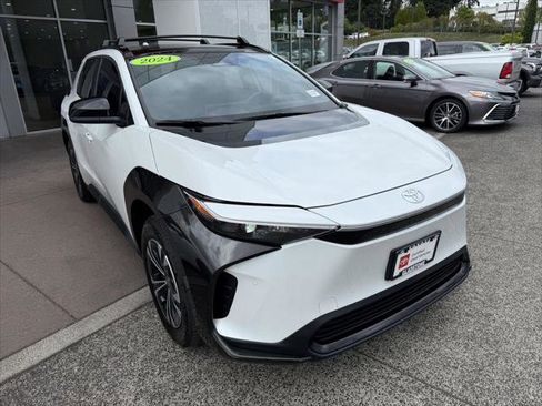Certified 2024 Toyota bZ4X AWD w/ Weather Package image 9
