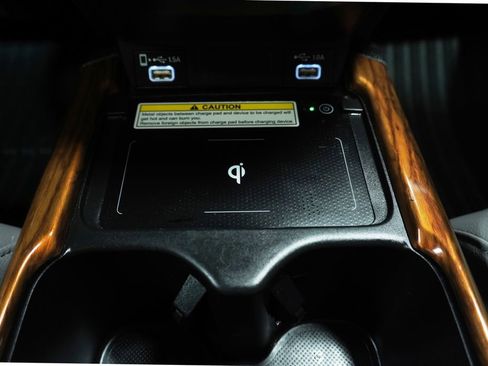 Used 2020 Honda CR-V Touring image 21