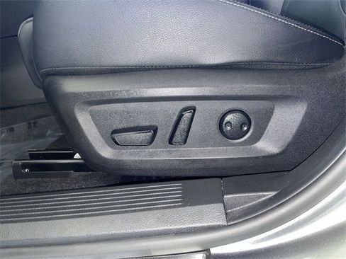 Certified 2025 Nissan Rogue SL w/ SL Premium Package image 23