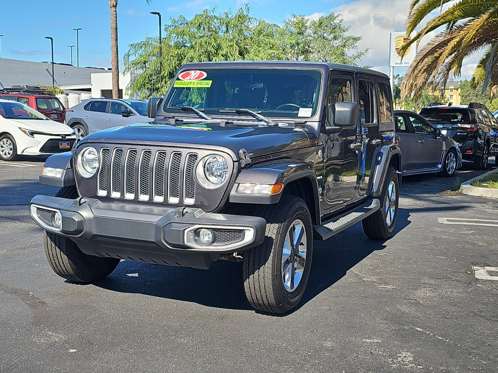 Used 2020 Jeep Wrangler Unlimited Sahara AWD/4WD image 3