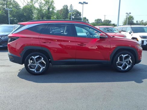 Certified 2023 Hyundai Tucson Limited AWD/4WD image 4