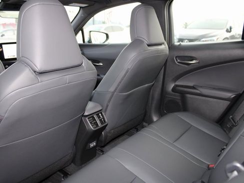 Certified 2025 Lexus UX 300h FWD image 9