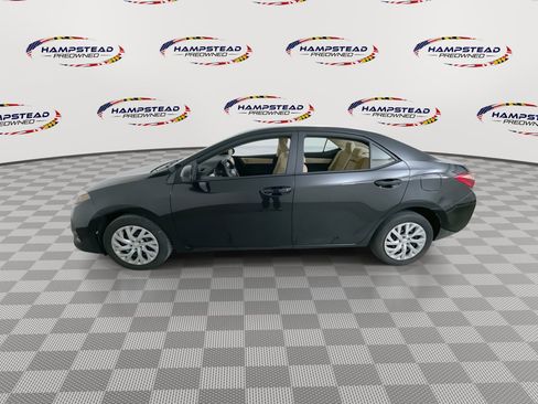 Used 2017 Toyota Corolla LE w/ Carpet Mat Package (TMS) FWD image 5