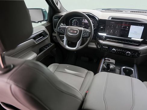 Used 2024 GMC Sierra 1500 SLT AWD/4WD image 30