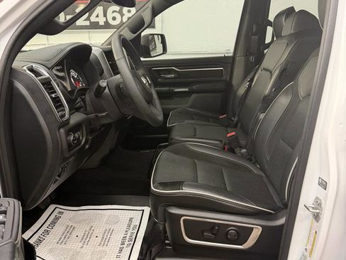 Used 2025 RAM 1500 Laramie image 17