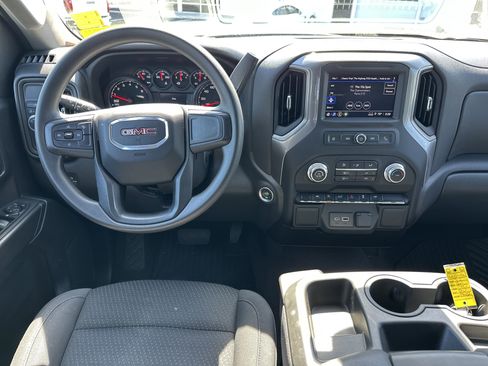 Used 2022 GMC Sierra 1500 Pro w/ Convenience Package image 16