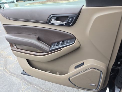 Used 2017 Chevrolet Tahoe LT w/ LT Signature Package image 26