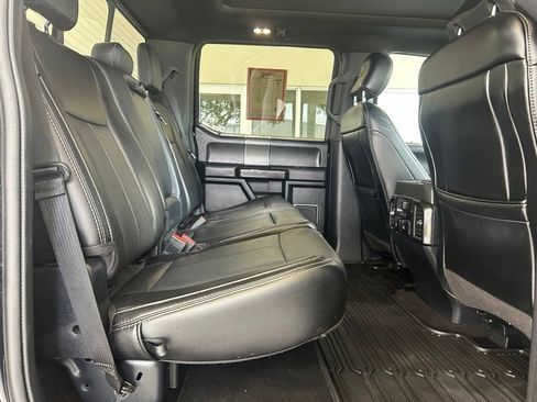 Used 2020 Ford F150 Lariat w/ Equipment Group 502A Luxury AWD/4WD image 34