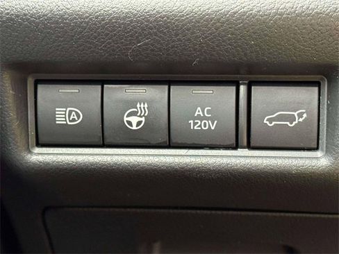 Used 2024 Toyota Grand Highlander Limited image 20