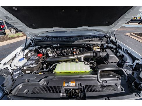 New 2025 Ford Expedition Active AWD/4WD image 31