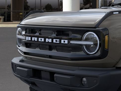 New 2026 Ford Bronco Outer Banks AWD/4WD image 19