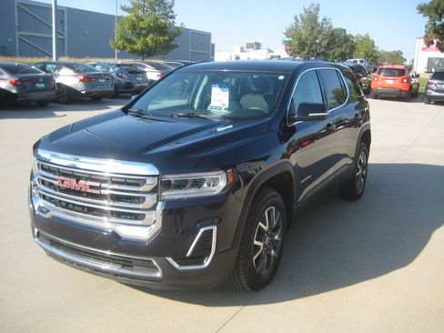 Used 2021 GMC Acadia SLE w/ LPO, Cargo Package image 4