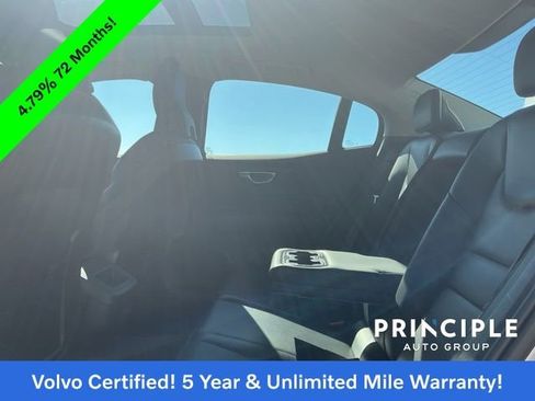 Certified 2024 Volvo S60 B5 Core image 31