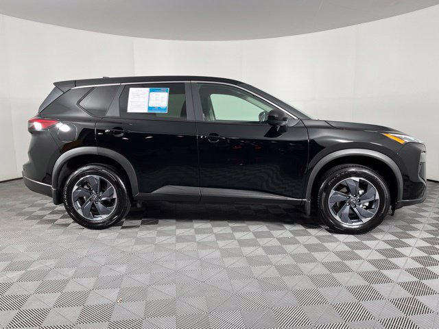 Certified 2026 Nissan Rogue SV FWD image 12