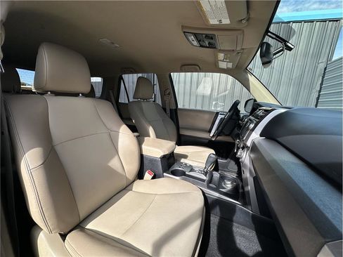 Used 2019 Toyota 4Runner SR5 Premium image 15