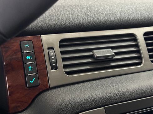 Used 2013 GMC Yukon SLE image 69