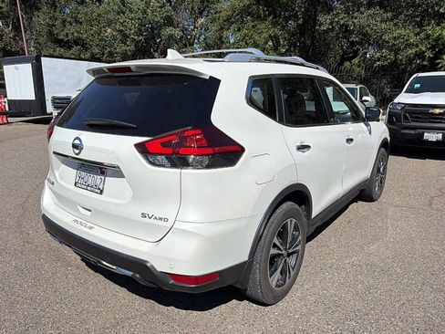 Used 2020 Nissan Rogue SV w/ Sun & Sound Touring Package AWD/4WD image 5