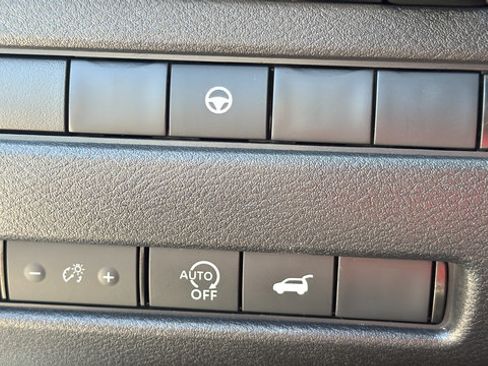 Used 2023 Nissan Rogue SL w/ SL Premium Package AWD/4WD image 42