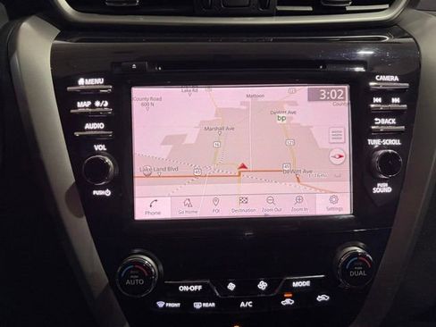 Used 2019 Nissan Murano SL FWD image 2
