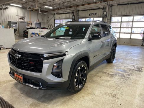 Used 2025 Chevrolet Equinox RS w/ Safety and Technology Package AWD/4WD image 9