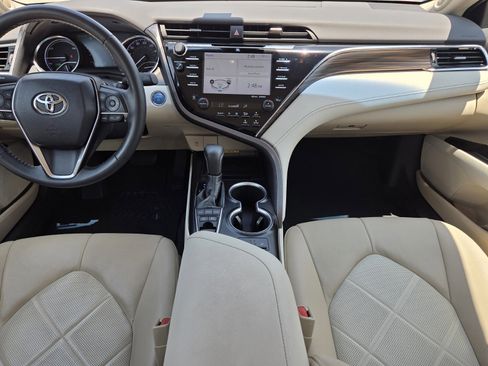 Used 2018 Toyota Camry XLE w/ Audio Package FWD image 7