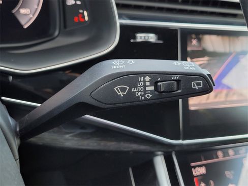 Used 2019 Audi Q8 Premium w/ Convenience Package image 20